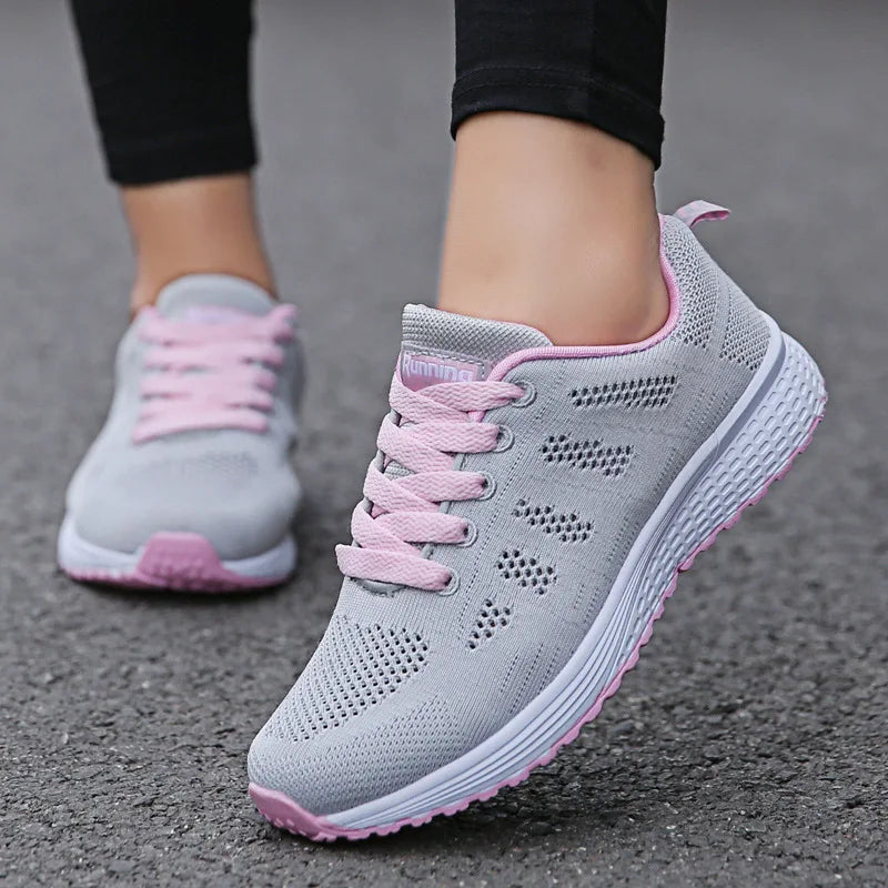 Frauen Casual Schuhe, modische atmungsaktive Wanderschuhe aus Mesh, flache weiße Turnschuhe für Frauen