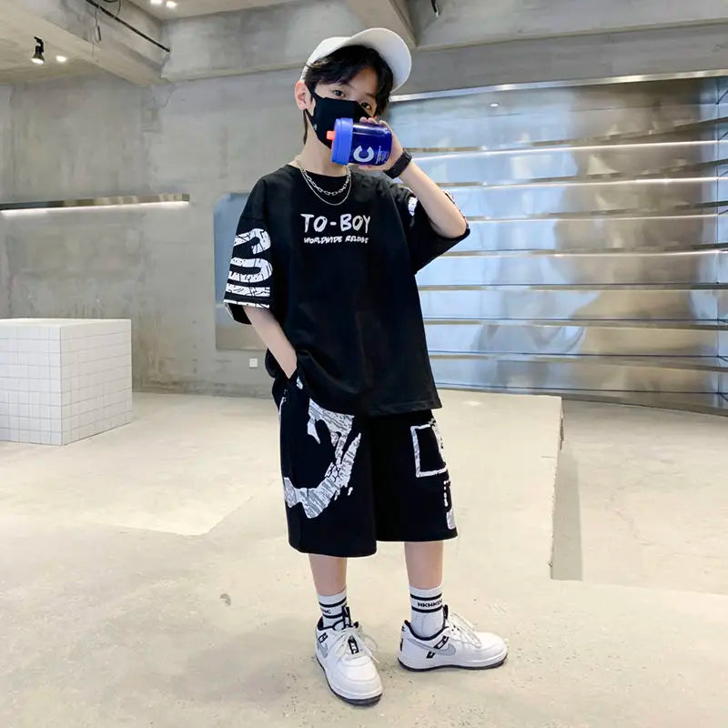 Summer Trendy Boys Sports Set – 2 Piece Outfit with T-Shirt and Pants, Hip Hop Style, 3-14 Years, Fashion Outfits for Teenagers