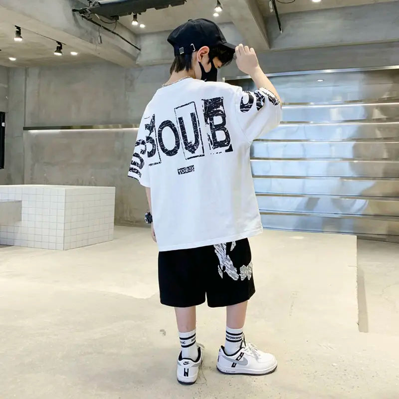 Summer Trendy Boys Sports Set – 2 Piece Outfit with T-Shirt and Pants, Hip Hop Style, 3-14 Years, Fashion Outfits for Teenagers